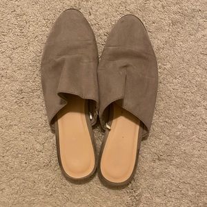 Old Navy gray suede mules
